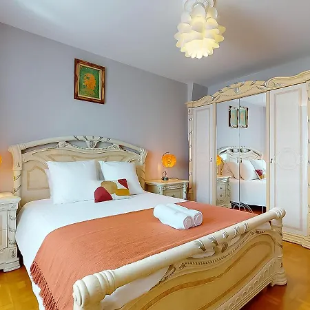 Stunning House 5-bedrooms For 9p- 20min From Paris *